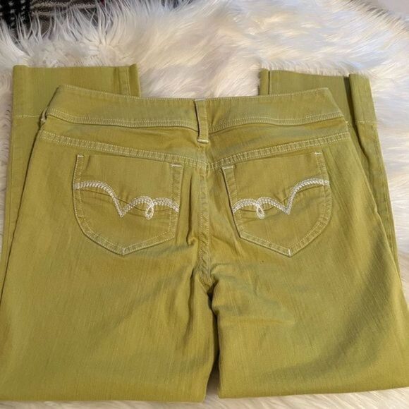 Gorgeous Green Tommy Bahama Capris 6 Excellent Condition - Picture 3 of 4